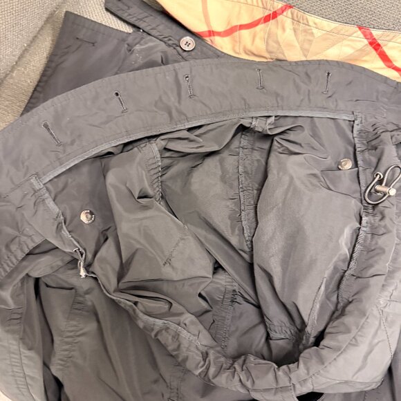 Burberry Black Outerwear - Picture 15 of 15